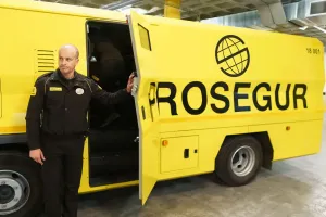 Seguridad en el transporte de dinero: ¿Cómo funcionan los camiones blindados?