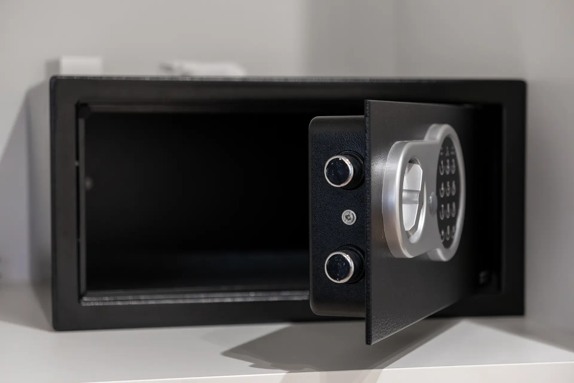 Caja fuerte para casa: qué mirar y por qué conviene monitoreada